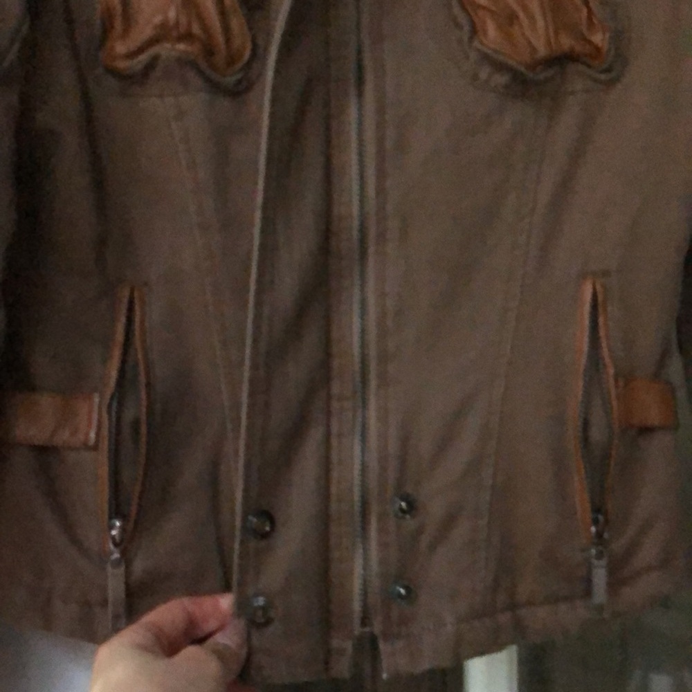 Jacket - Picture 5 of 9